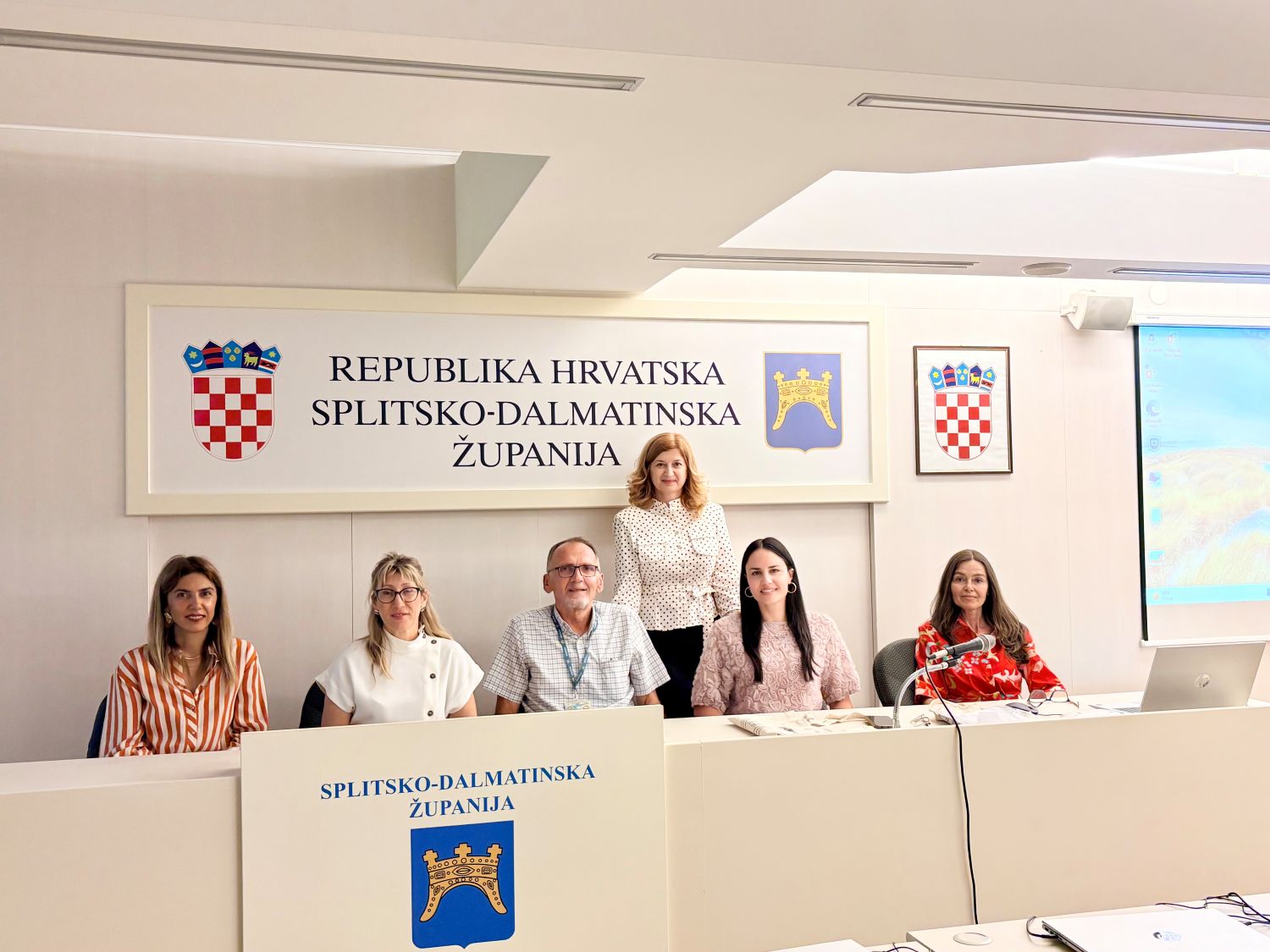 prevencija zlostavljanja i zaštita starijih osoba